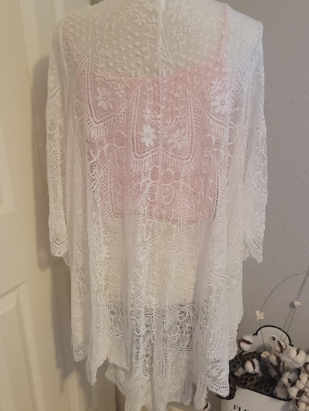 Xhilaration White Lace Open Kimono with Pink Cami - Picture 2 of 5